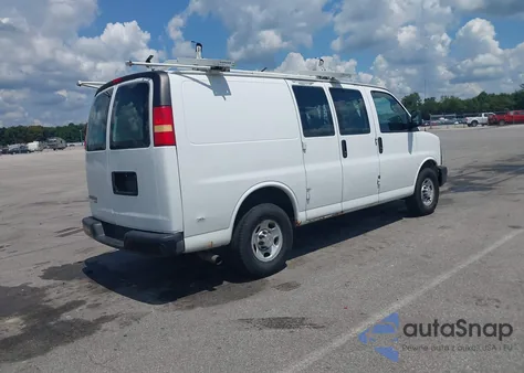 2012 Chevrolet Express 2500 Work Van z USA, uszkodzony, nr VIN 1GCWGFBA6C1146853